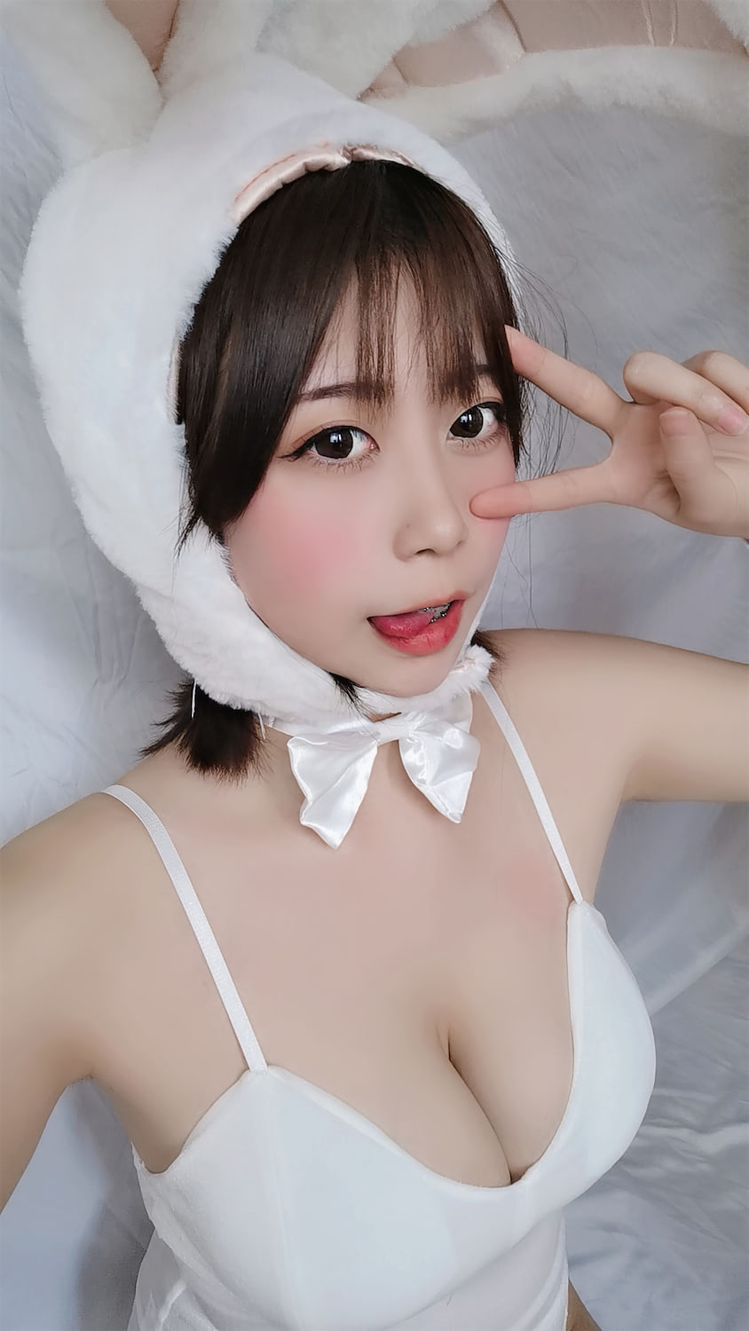 奈汐酱nice白兔4