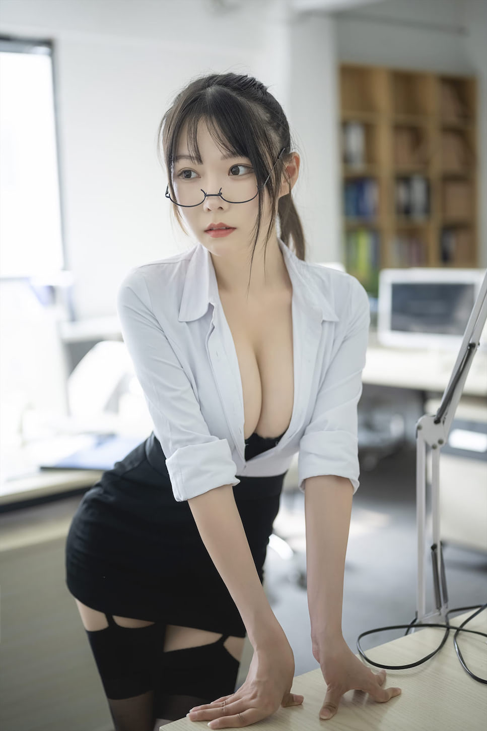 香草喵露露黑丝OL制服1